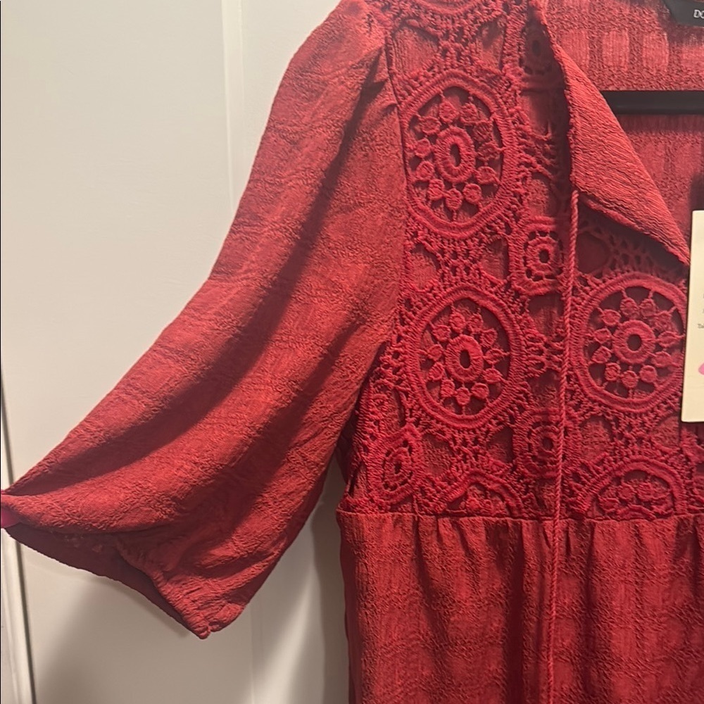 🆕 Elegant Maroon Dress with Lace Detail. L. NWT!!💥💥 - Picture 3 of 4